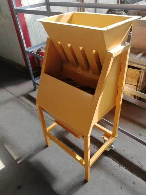 Reverse circulation sampling collector